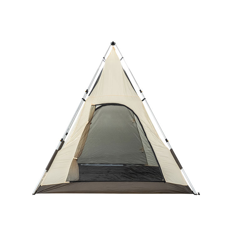 Campingtent achter auto